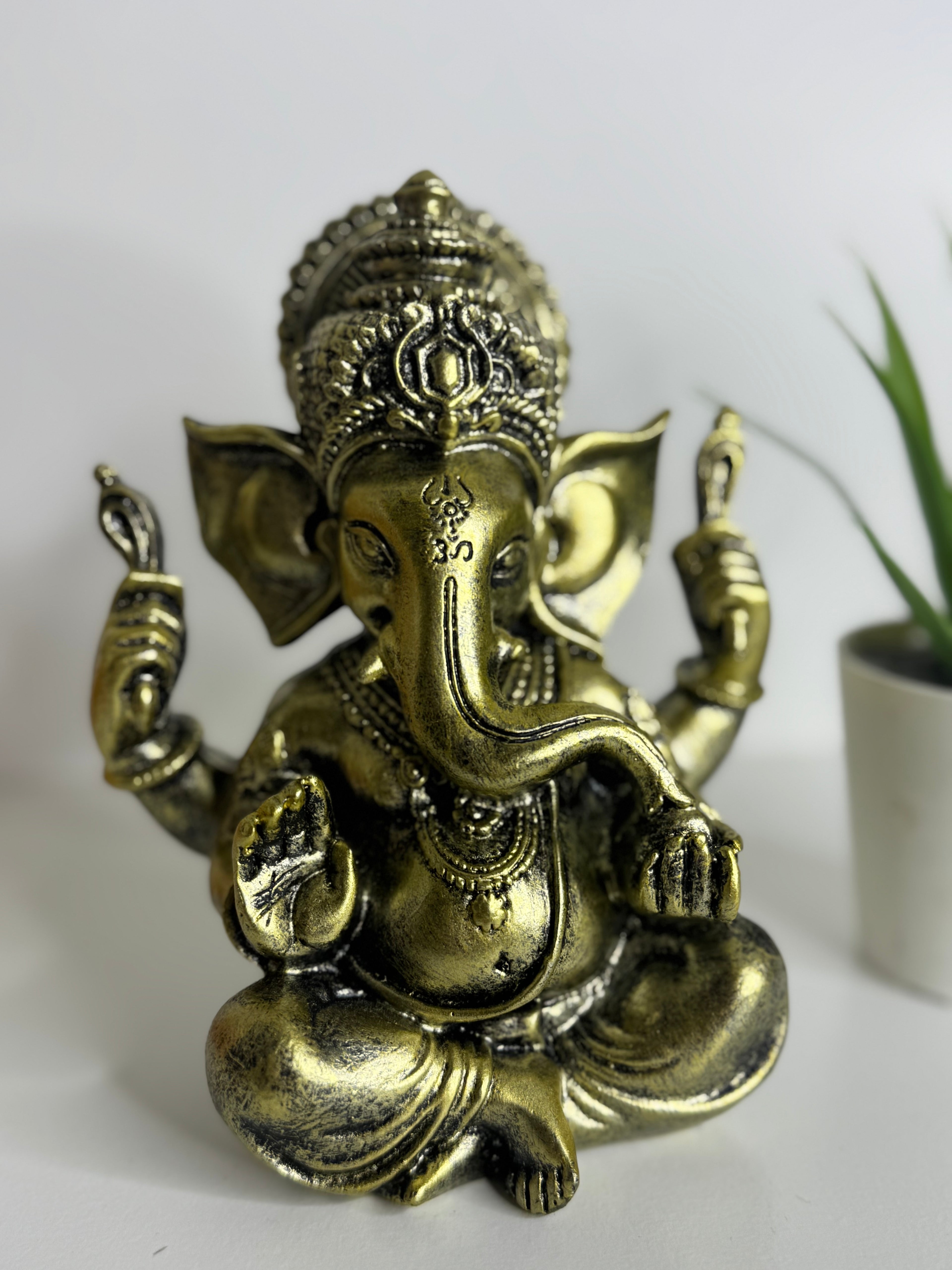 Figura de Ganesha 15 cm – Prosperidad, Protección y Apertura de Caminos