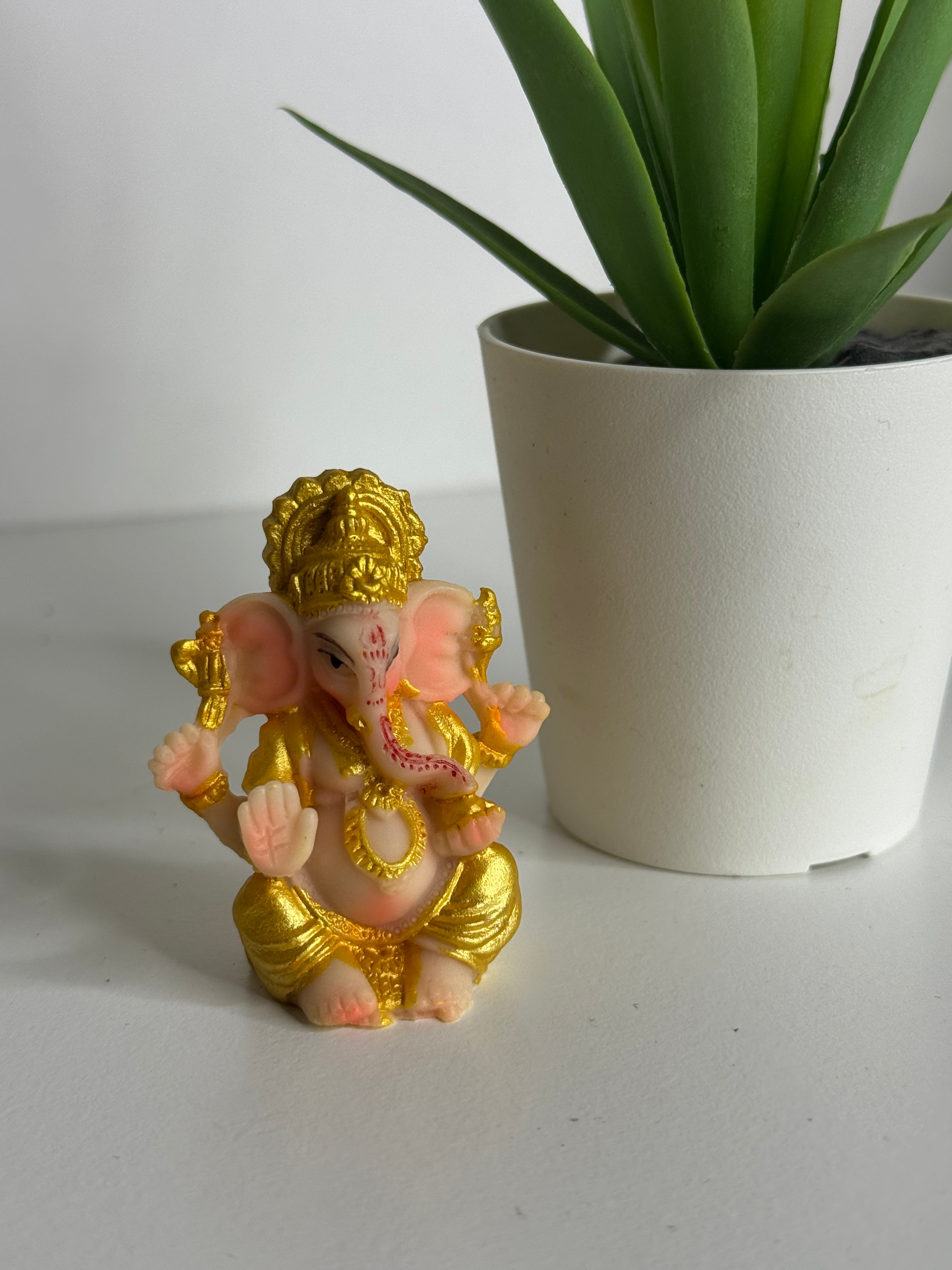 Baby Ganesha – Figura Pequeña de Ganesha para Protección, Abundancia y Nuevos Comienzos