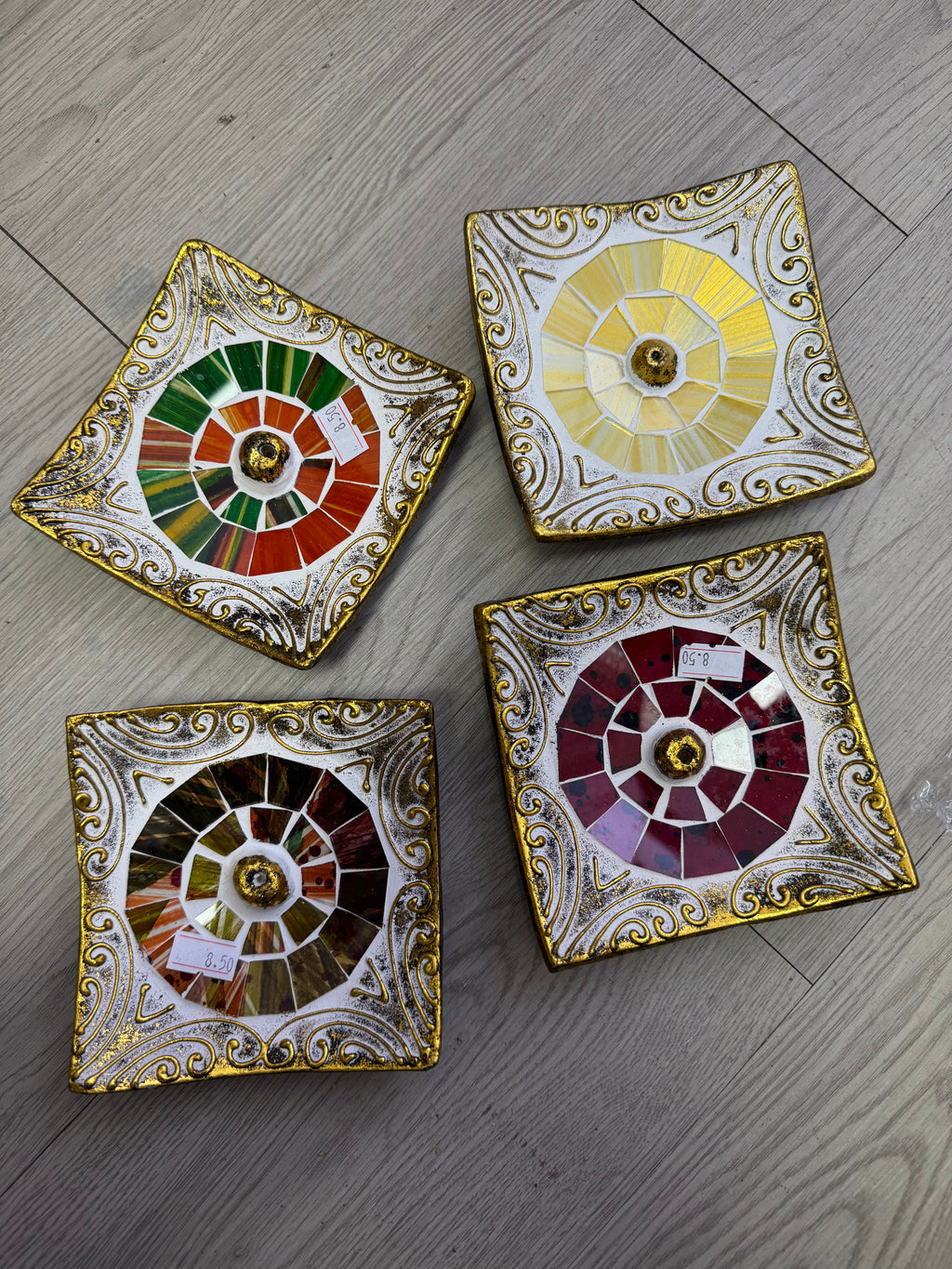 Quemador de Incienso Decorativo – Mosaico Espiritual Premium