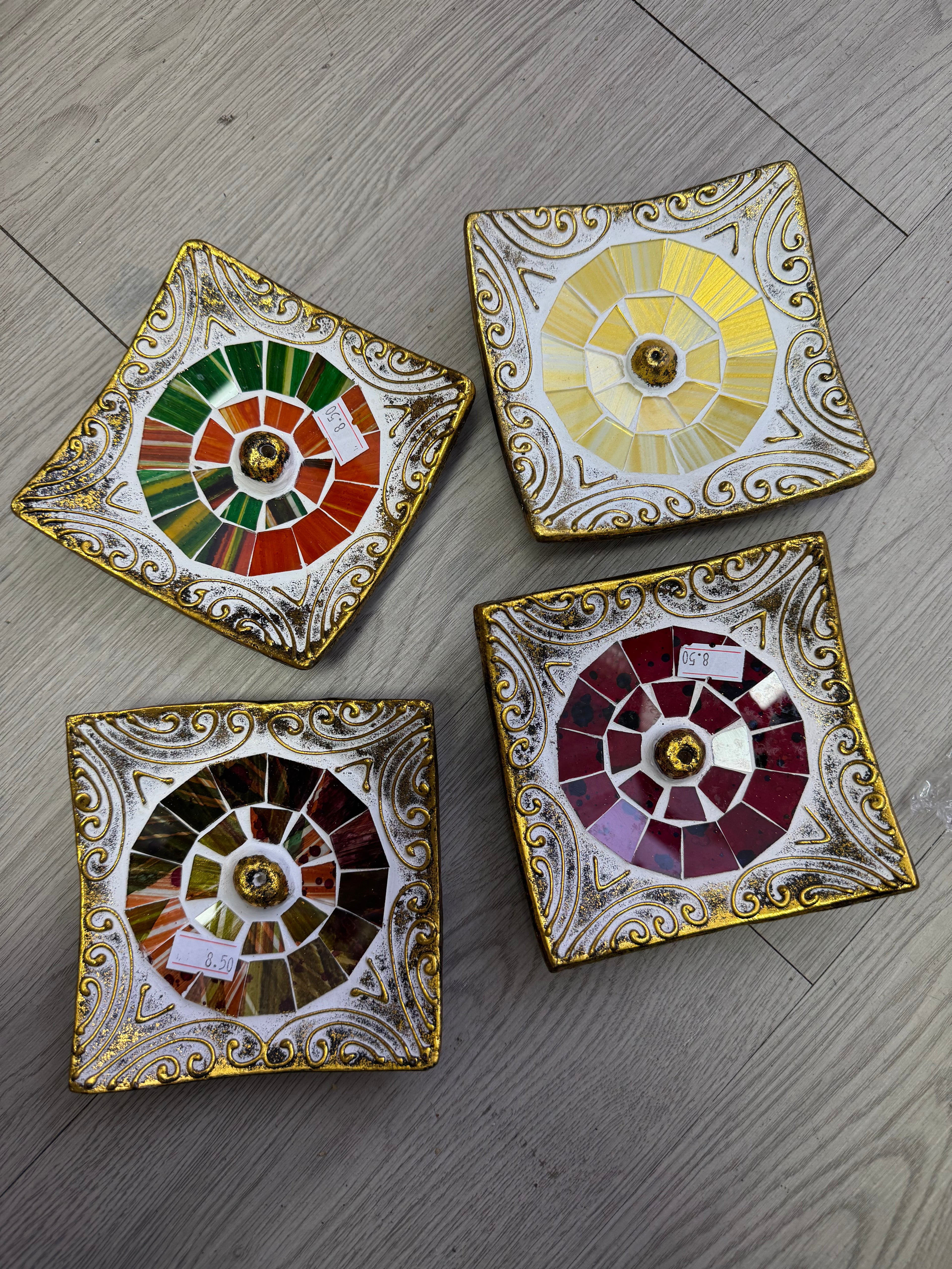 Quemador de Incienso Decorativo – Mosaico Espiritual Premium
