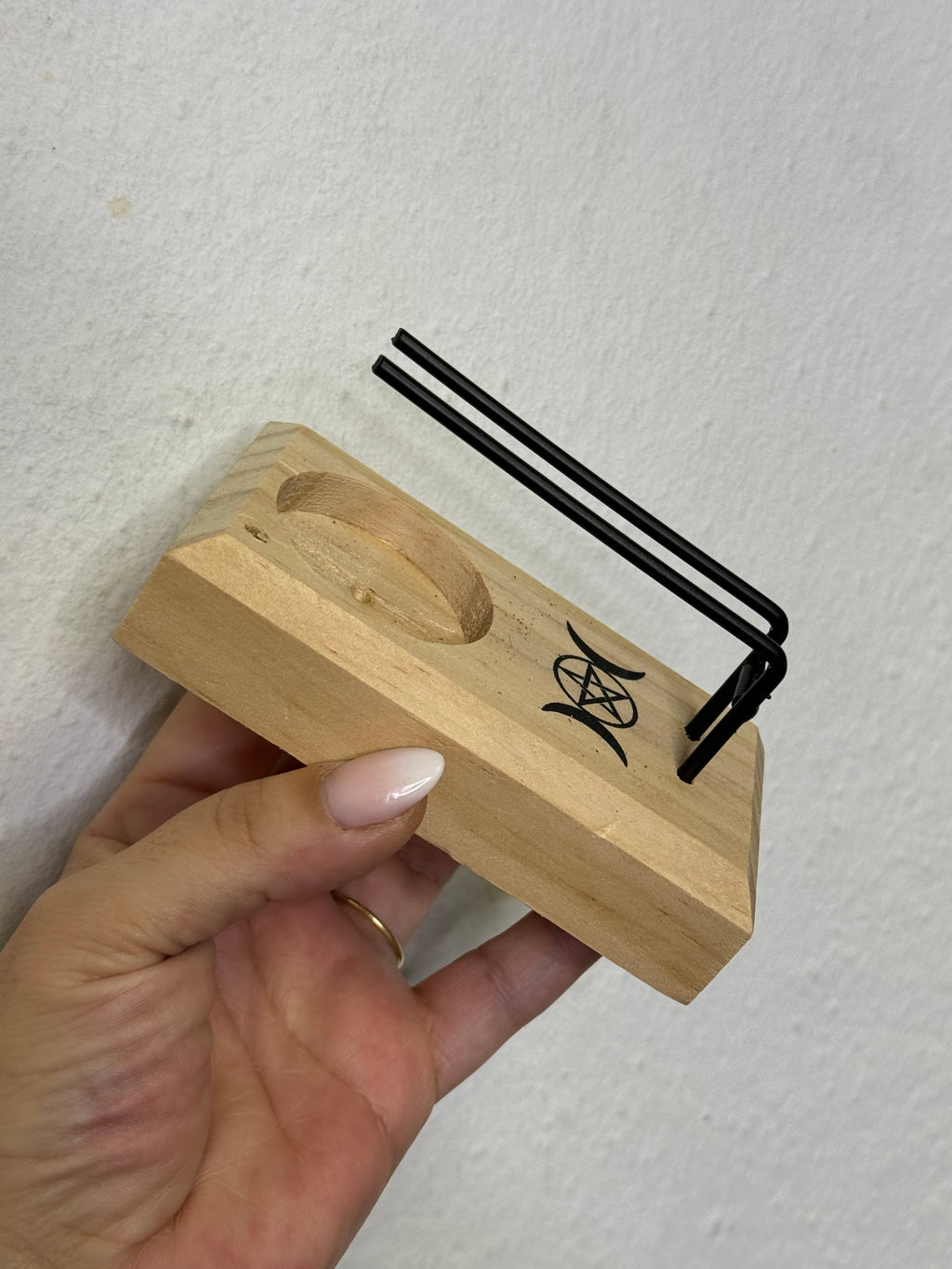 Porta Palo Santo de Madera | Soporte para Incienso y Limpieza Energética