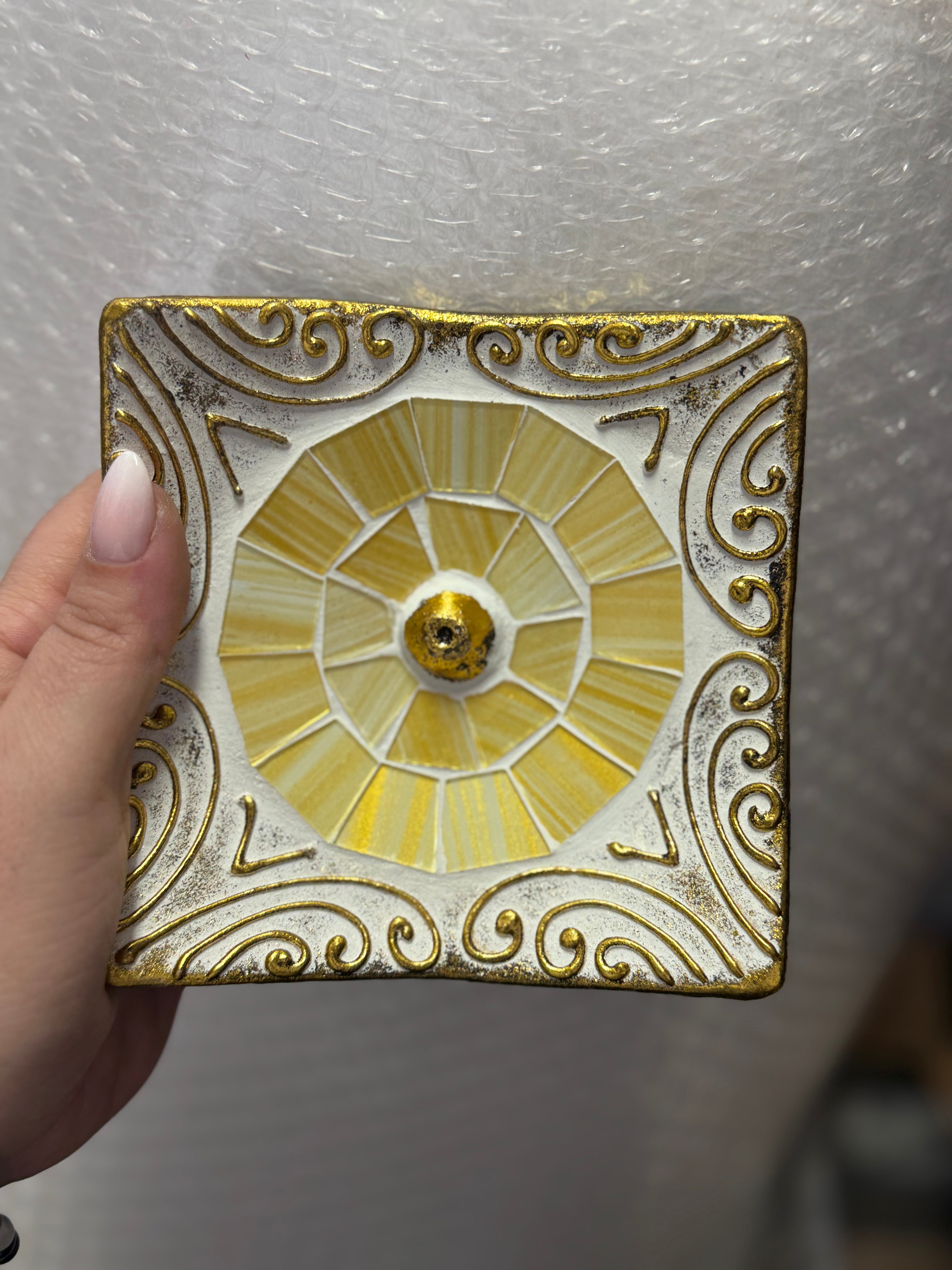 Quemador de Incienso Decorativo – Mosaico Espiritual Premium